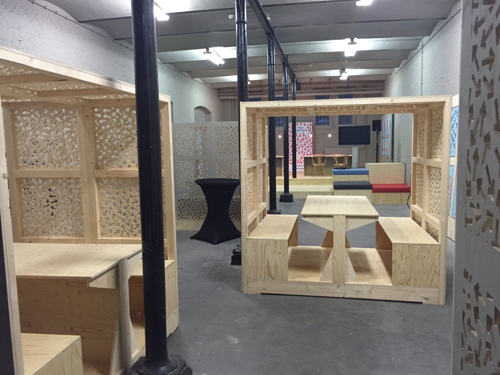 Lont_bouw's tweet photo. Opening #fablab #frisiandesignfactory met @NHL_Hogeschool @FrieslandColl in de @Blokhuispoort https://t.co/p7nKxY3ugo