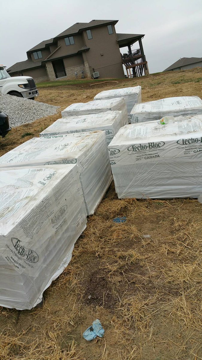 Carson Stone Supply tweet media