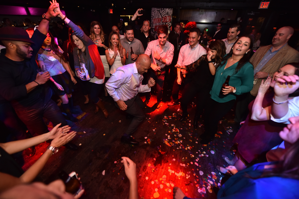 MeetAmpersand's tweet photo. Yacht Rock Schooner (@SchoonerRock) R u ready 4 our dance moves tonite?! Can't wait to rock&amp;roll w/ you! #LetsGoNCC https://t.co/N7fF0MOnWE