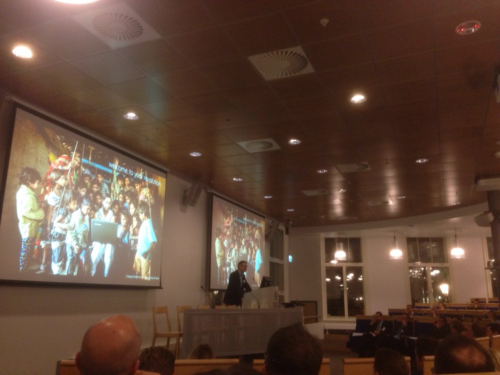 coconsonni's tweet photo. Today at @campusdenhaag presenting @ElvaTeam during demo session of opendatafair.nl #ODF2015 https://t.co/irvA9KlEu5