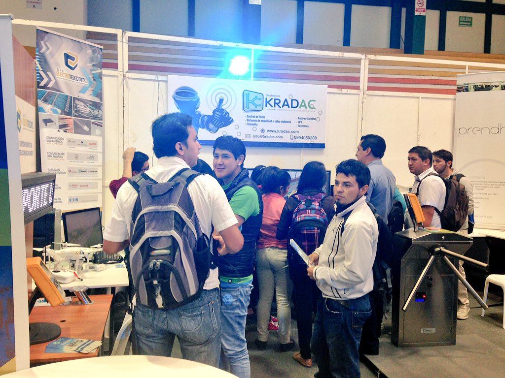 prendho's tweet photo. @KRADAC_ muestra sus productos innovadores en evento "Loja Zona de emprendimiento e innovación" #LojaInnova https://t.co/PT10ZZeB0G