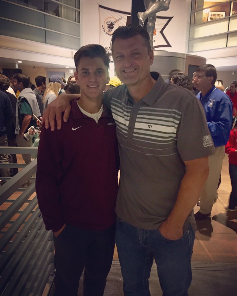 SDSportsAssn's tweet photo. Harvard Baseball commit, Quinn Hoffman, w/ Dad! #BreitbardHOF Trevor Hoffman supporting his son at #SanDiegoNLI βΎοΈβΎοΈ https://t.co/FTtCmysExG
