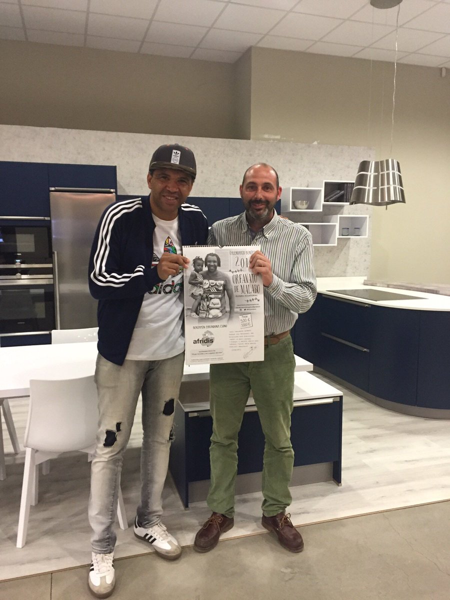Colaboramos con nuestro amigo <a href="/BZarandona/">benjamin zarandona</a> desde 2013 con el calendario benéfico del Orfanato de Malabo. Un placer