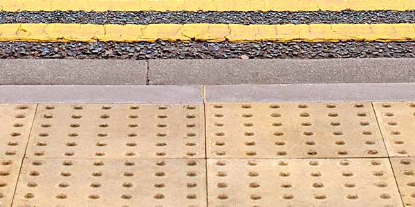 TransportForAll's tweet photo. .@transportgovuk is consulting on changes to tactile paving: share your views! https://t.co/DSIORhuBKm (End: 30Nov) https://t.co/LFoOpVH3Bd