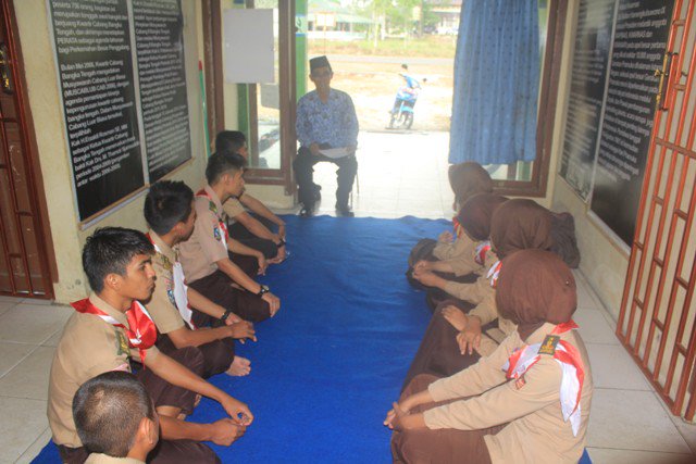 sabrinaamalia_'s tweet photo. Audiensi peserta Pwn2015 KoncabBateng oleh Kak Dedi, selaku Pendamping #KwardaBabel #SilaqMenaKoNTB @PWNasional2015 https://t.co/48QNx1kPZ7