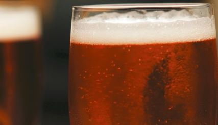 FleetStreetPR's tweet photo. UK #beer sales are up 3.9% according to latest figures from @beerandpub’s #BeerBarometer!  https://t.co/350MynUuQg https://t.co/DG31bsLNIM