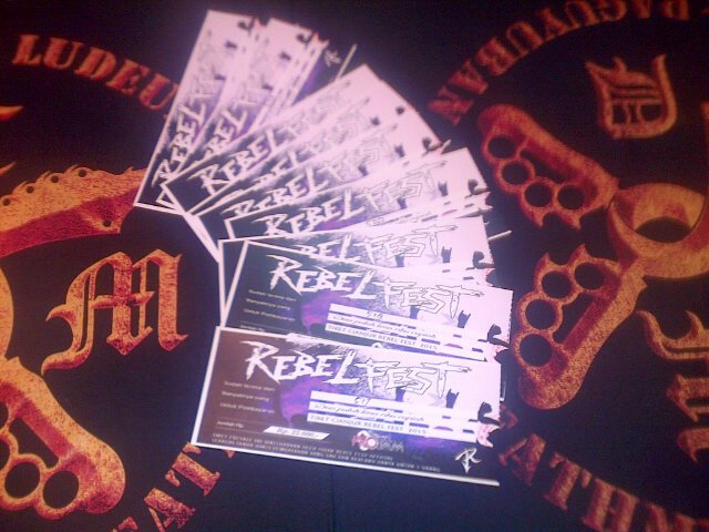 Tiket <a href="/bdgrebelfest/">BANDUNG REBEL FEST</a> masih tersedia di <a href="/MGNTCmerch/">MAGNETIC ROCK MERCH</a> pesale : 25k ots : 35k