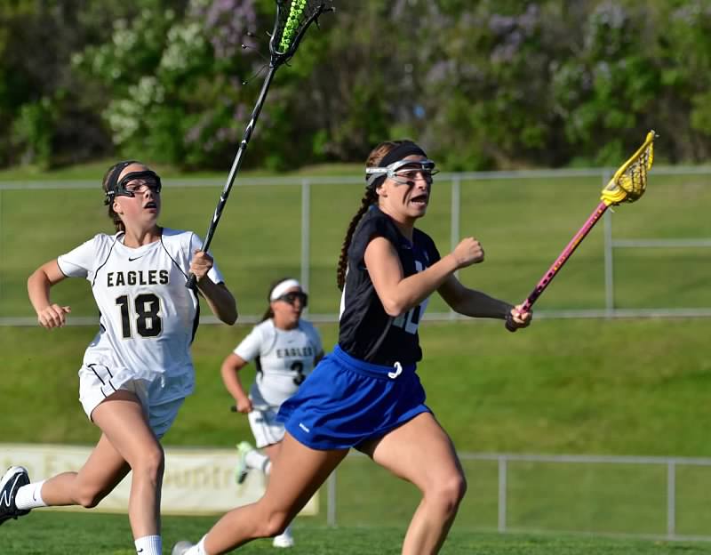 CSPBearsLAX's tweet photo. Please welcome Cassidy Leininger of @EVGlax15 and @MNLakersSelect to the CU family! #romeisnotbuiltinaday #BeGolden https://t.co/bDhPdHutLZ