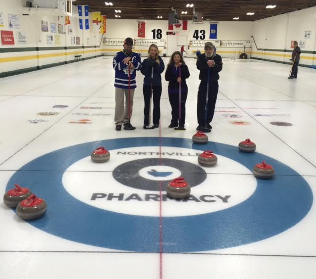 Paris Curling Club tweet media