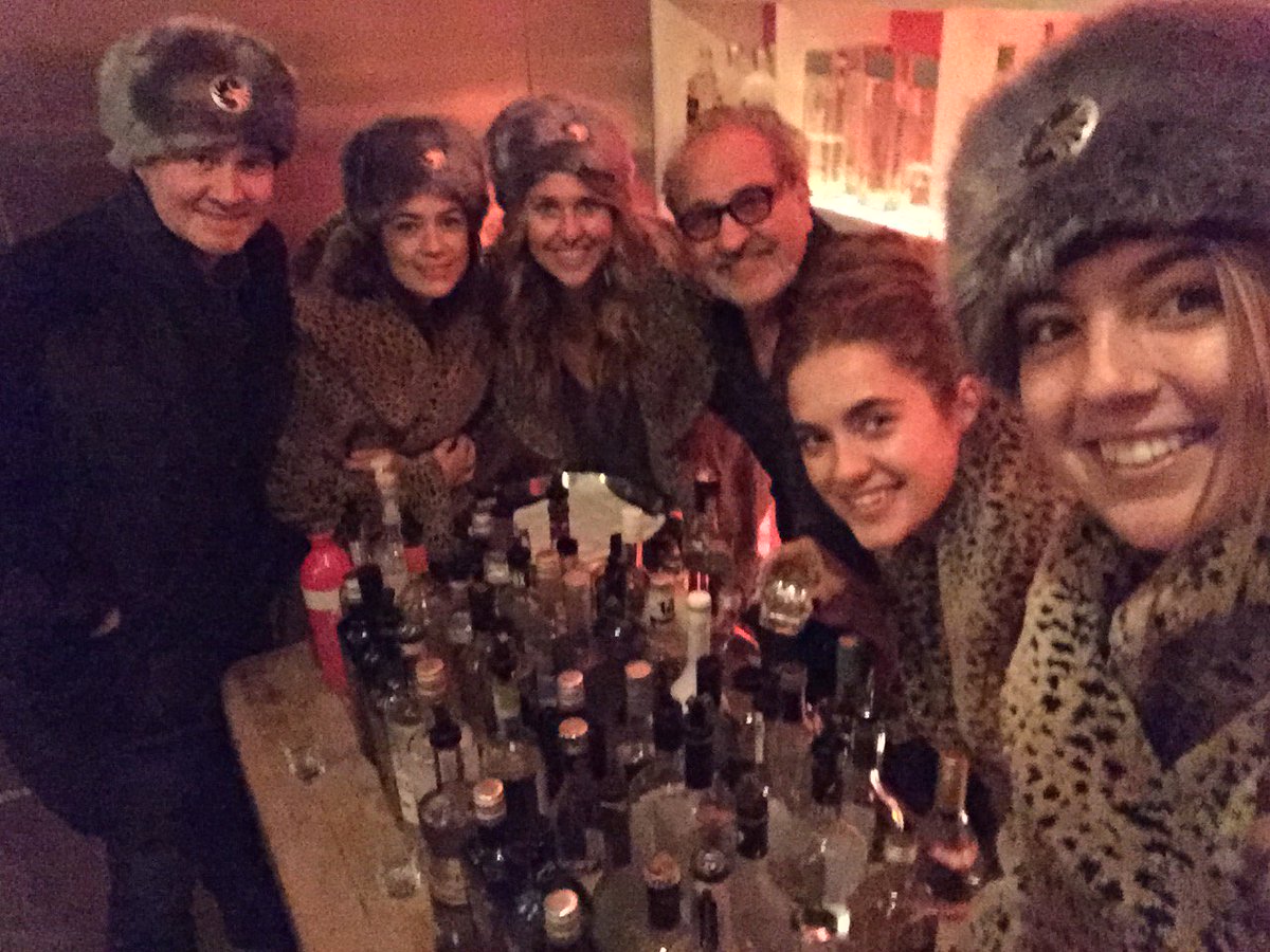 NicsBevHills's tweet photo. Was great to have Diana &amp; her friends from @RussianStandard join us in the #VodBox https://t.co/fH3iDA6djI