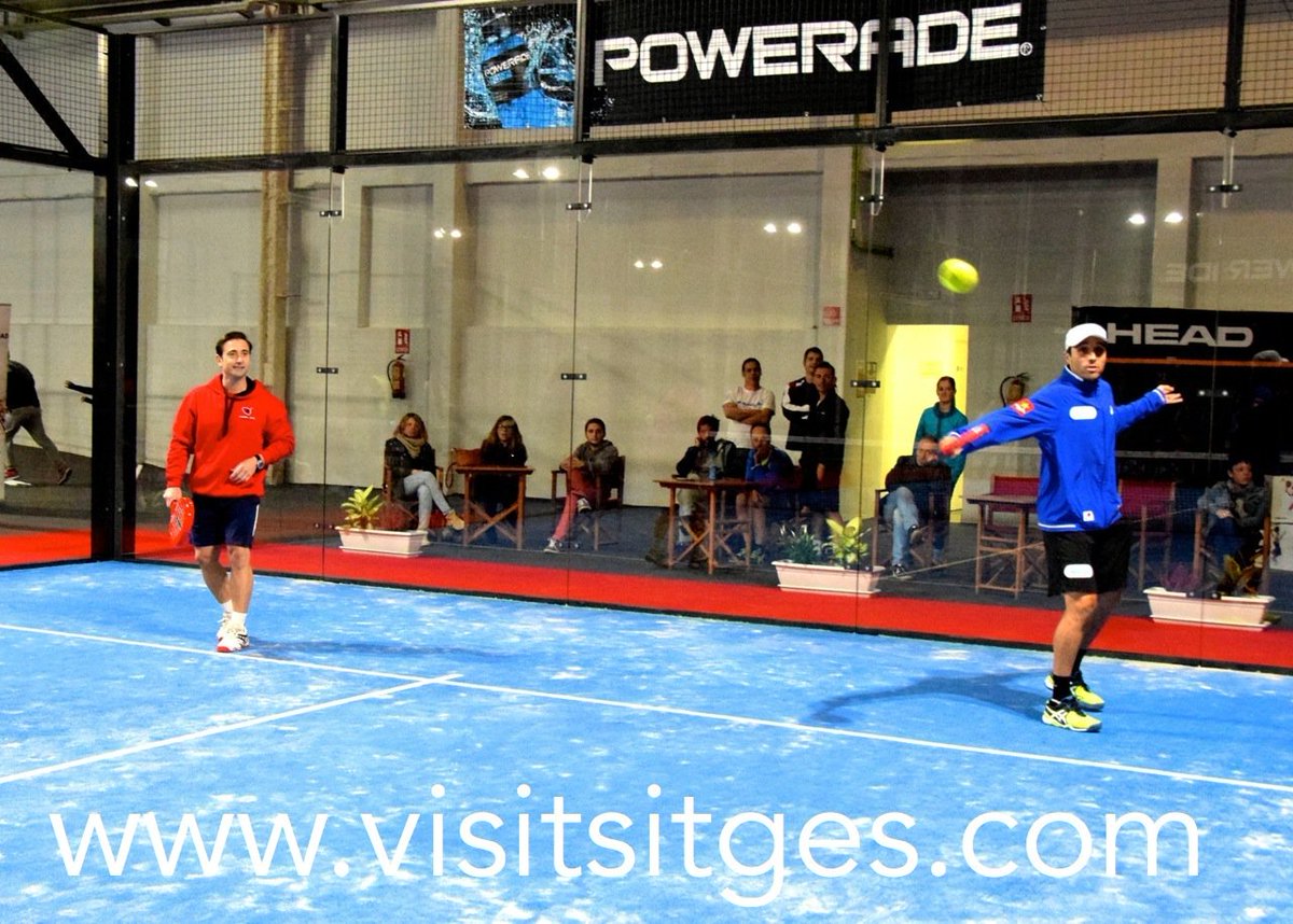 VisitSitges's tweet photo. Ayer el campeón mundial Fernando Belasteguin "Bela" en la inauguración del Padel CPI Indoor. https://t.co/Ti0xKNpwcz https://t.co/TEETW1gDDg