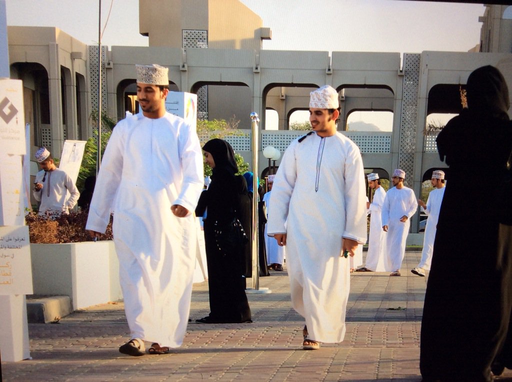 qahtan13111's tweet image. The second day and the last in the Majors Fair. 

#JSQUREPORTER