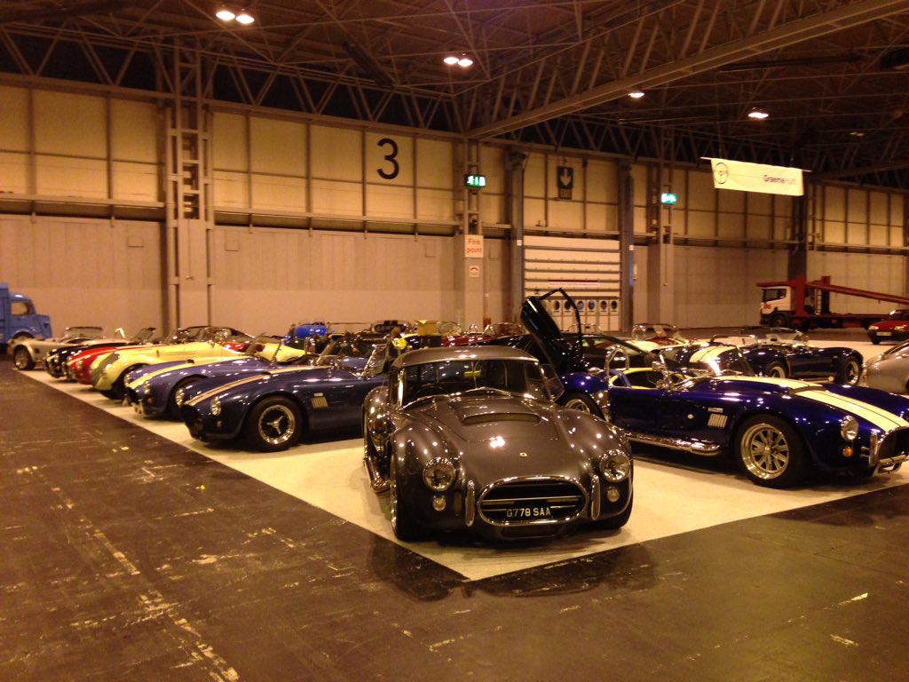 TotalHeadturner's tweet image. Setting up our display at the NEC Birmingham classic car show
#Cobra #lamborghini  #bugatti #porsche #ferrari