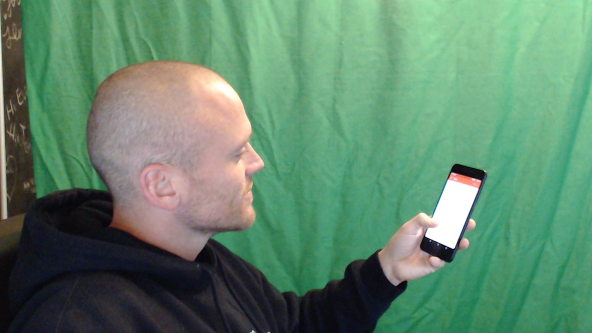 AdamMoody's tweet photo. Getting green screen (wrinkly!) set up for #HDHO webinar later today with Todoist checklist #TodoistEditorsChoice https://t.co/aH0vMf5ojB