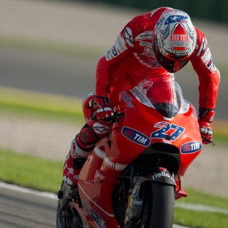 detikcom's tweet photo. #MostPopular Stoner Mungkin Kembali ke Ducati https://t.co/PpXnEMosYw via @detikSport https://t.co/EwmZ0TDOZa