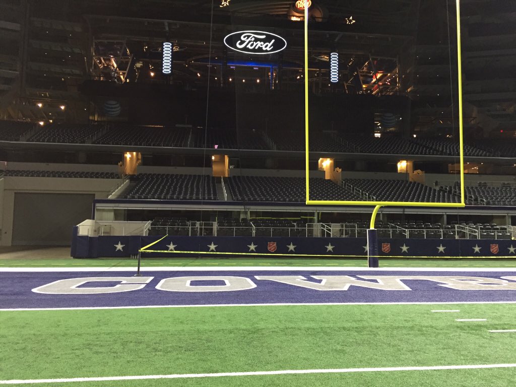 JonathanWareMD's tweet photo. Great time last night @ATTStadium @dallascowboys Thanks @Phytel @IBMWatson Health for the Client Celebration #PACC15 https://t.co/fboRMEuMeZ