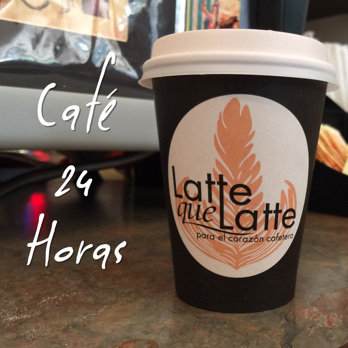 brujulapr's tweet photo. Si alguna vez imaginaste 24 horas corridas sirviendo café. Dale click aquí https://t.co/QzaiSVyBpa. #brujulaPR https://t.co/vxyqofn67j