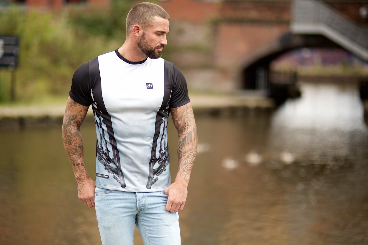 ukarcobaleno's tweet photo. The highly impressive Heavens Gate Tee // £50 // Available now at https://t.co/Y96a3iQVU6 #Style2015 #fashionblogger https://t.co/dkajZTsNvo