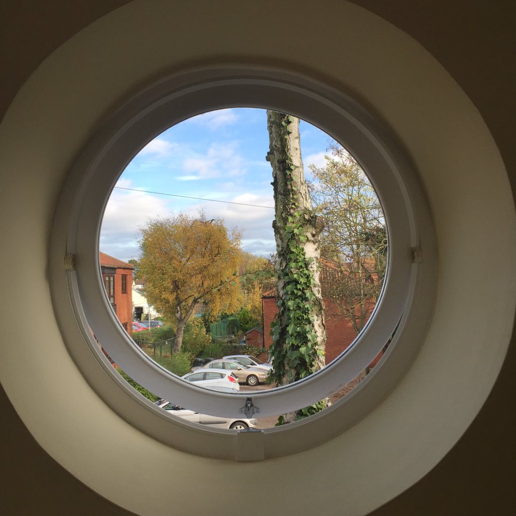 annecater's tweet photo. This is the most gorgeous office window! @community_lincs @floewerby #TheRoundWindow https://t.co/a9yiAjW4GB