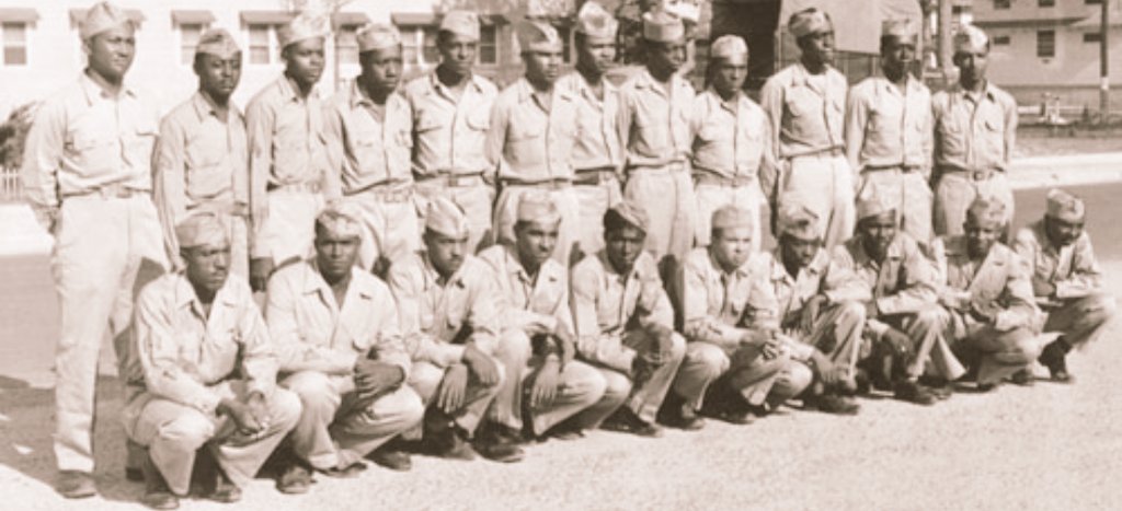 PhilaCOL's tweet photo. Happy Veterans Day to all who fought for Country https://t.co/zTN4qscjmV