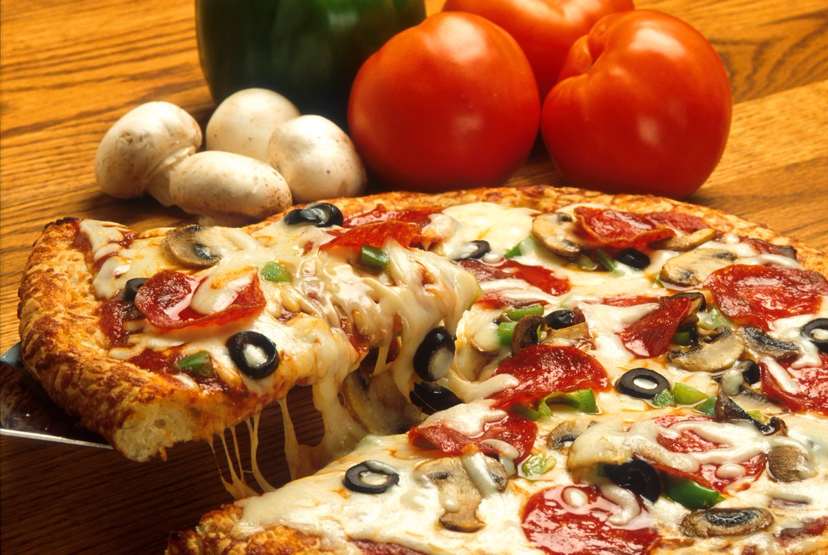 LondonYouth's tweet photo. FREE pizza for under 25's who attend our London Fairness Commission event! 19th November https://t.co/FU1r49ybZw https://t.co/QgOhGx06FF