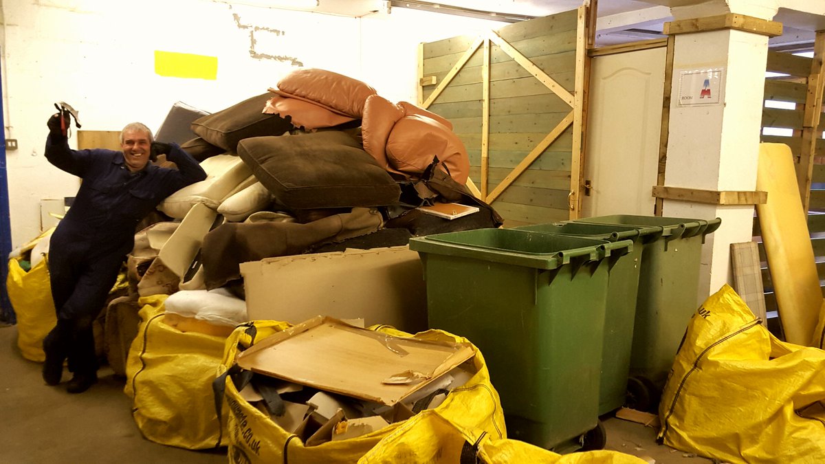 The Vine Project tweet media