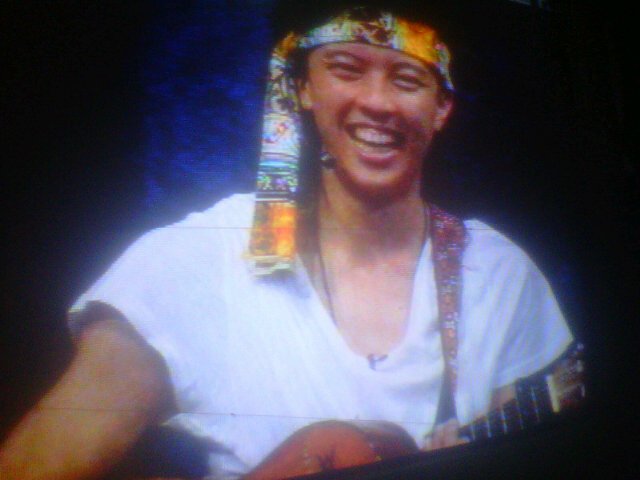 BM_CIBINONG's tweet image. Tawanyaa lepas banget ya , seneng deh malem2 liat tawa+senyumnyaa yg lepas itu #NETCLBI_Bisma