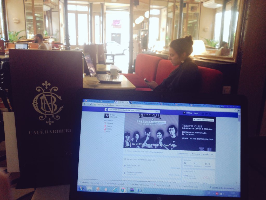 TotemManagement's tweet photo. Día muy productivo con @chirlybc en @CafeBarbieri !!
Preparando el concierto presentación del #26NOV en @tempoclub https://t.co/dlB02TaLcn