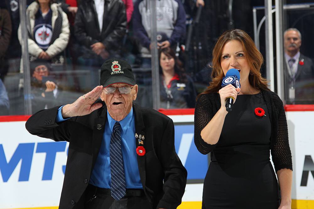 Lest we forget the courage &amp; sacrifices our veterans have made to keep us strong, proud &amp; free. #RememberThem