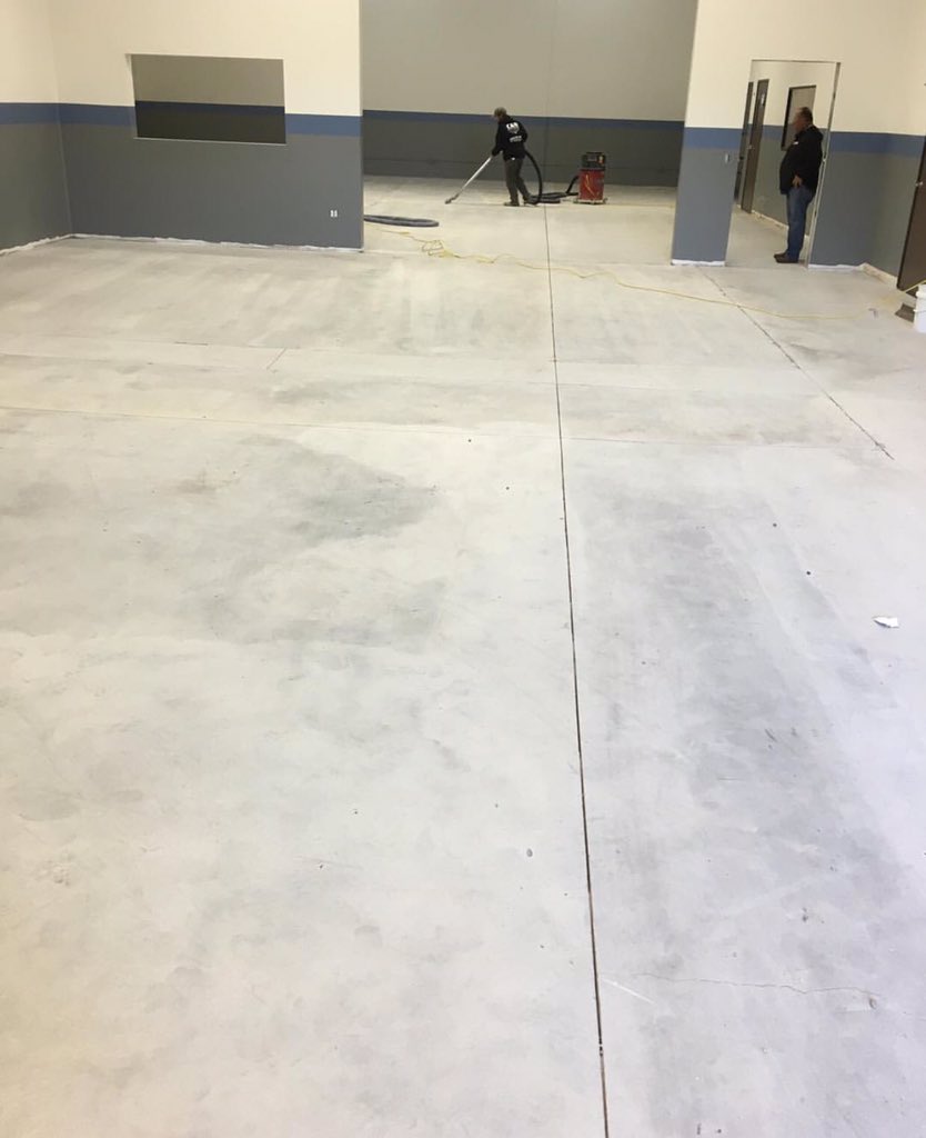 concretelusions's tweet photo. Day 2 (yesterday) #htcconcretegrinders #concretefloorprep #concrete #camarillo #venturacounty #concreteillusions https://t.co/2NBFfNad21