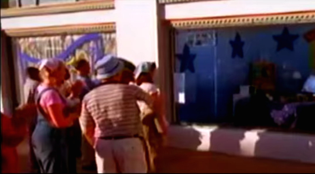 thisjenlewis's tweet photo. Hey, remember that Even Stevens episode where Shia LaBeouf voluntarily slept in front of an audience for 48 hours? https://t.co/cMx2heO54W