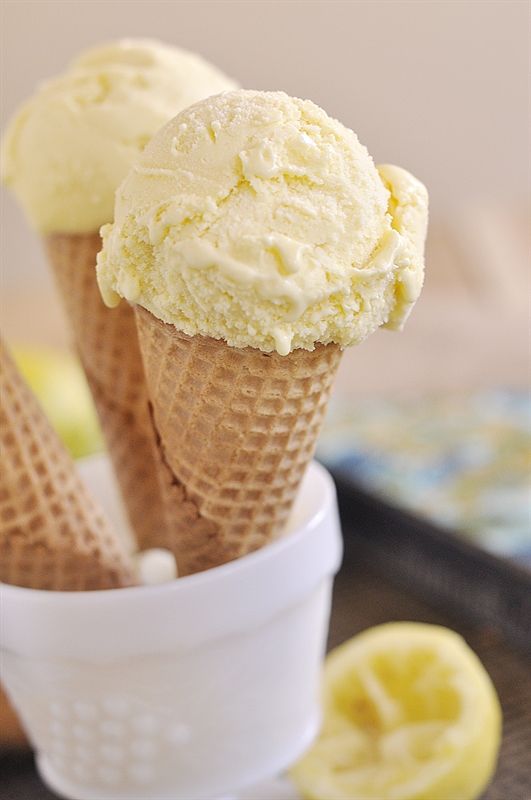 MaxigelatoSC's tweet photo. #Sabíasque el #helado tiene #triptófano, aminoácido involucrado en la regulación del #sueño y el #placer #MaxiGelato https://t.co/nUi88wEjvh