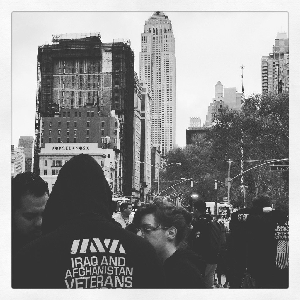 hectorperezjr's tweet photo. With the @iava team ready to match in the #veteransday parade! 
#VetForce @VetforceSFDC @dan_streetman https://t.co/0yVG35qEJk