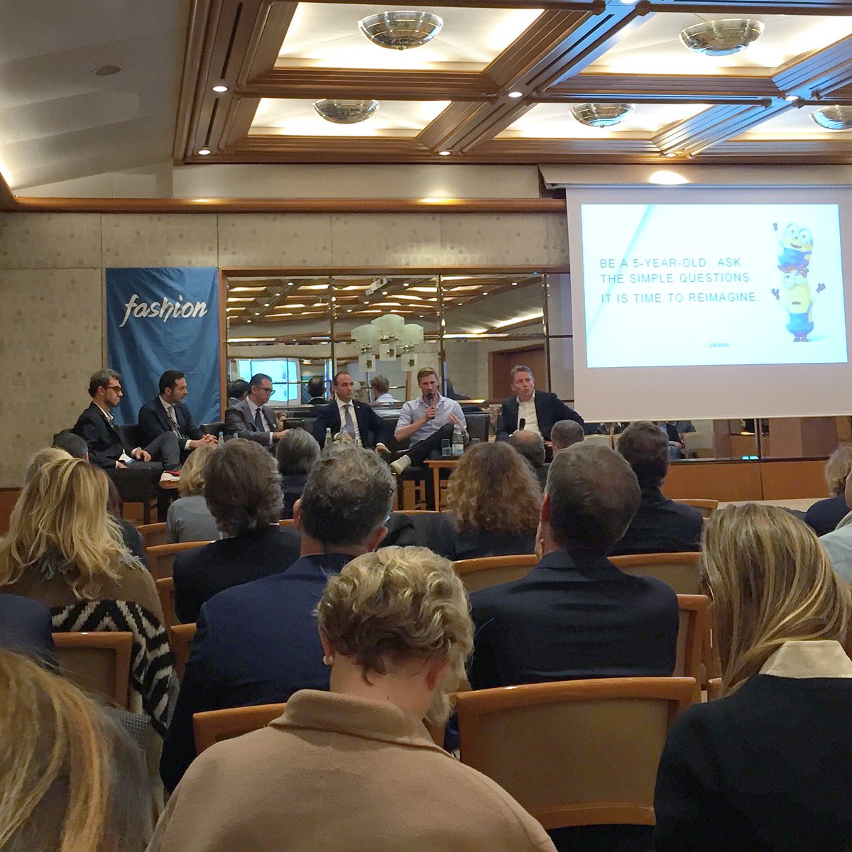 ATPCOit's tweet photo. #ATPCO at "CEO roundtable on digital fashion" event by #Fashion Magazine. 
#ceoroundtable https://t.co/loxkkWt9n2