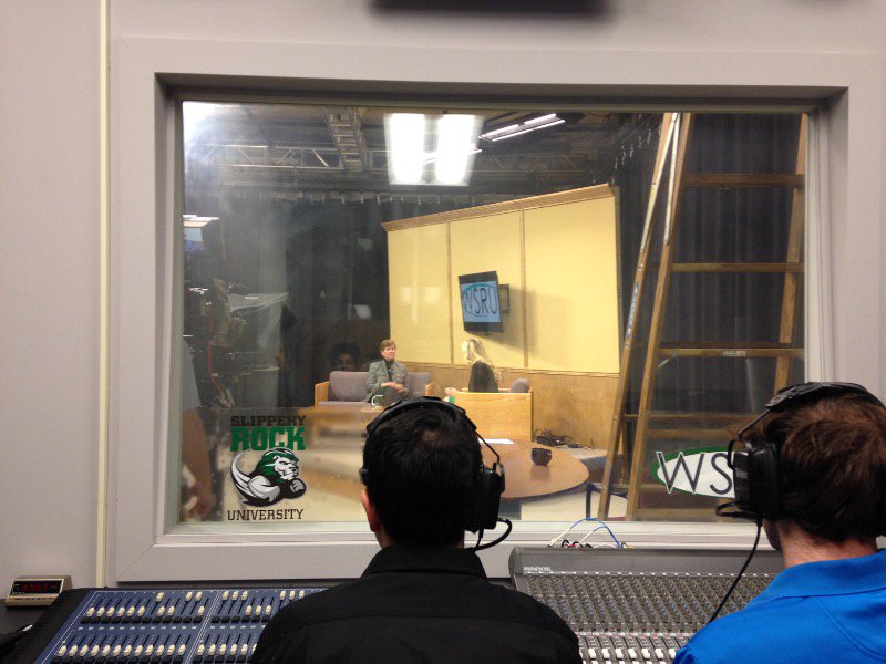 WSRUTV's tweet photo. Pictures from last night #sru #wsrutv https://t.co/ScuhabCeTq