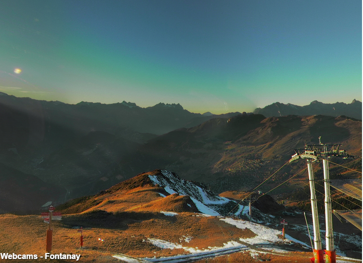 verbier4Vallees's tweet photo. Pas de ski ce week-end à #Verbier mais la neige arrive peut-être la semaine prochaine. #keepcalmandprayforsnow https://t.co/iA9fHdsDhA