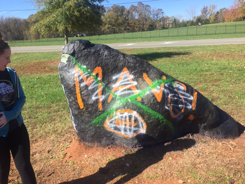 ReidyElizabeth's tweet photo. when Weddington paints your rock even though they lost https://t.co/TxuQVZmnek