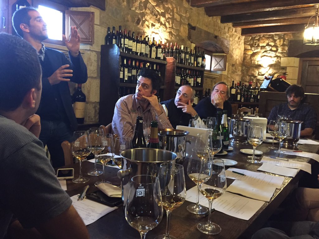 BegonaCedrun's tweet photo. Lujo de burbujas!!!!
Henri Giraud, Coutier, Frank Pascal, Lilbert que grandes elaboradores de champagne!!!!!!! https://t.co/wyojNOUEHp