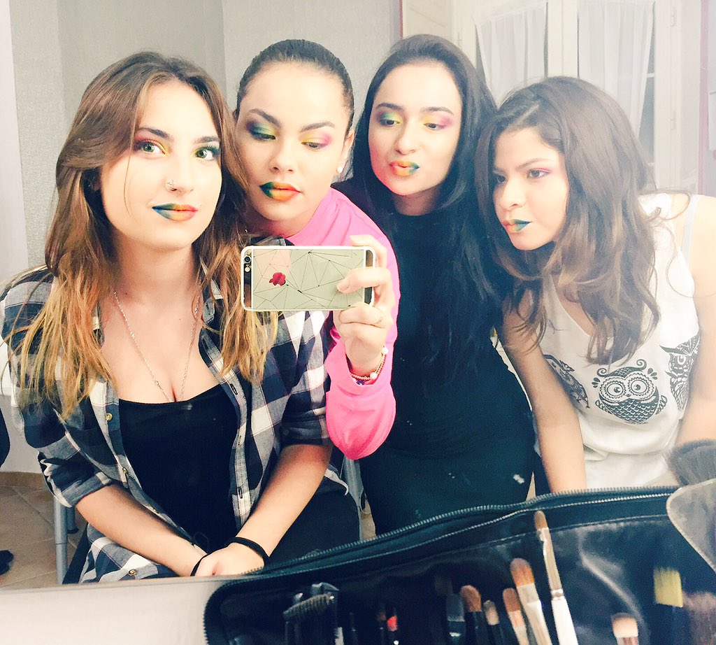 arteness // make-up tweet media