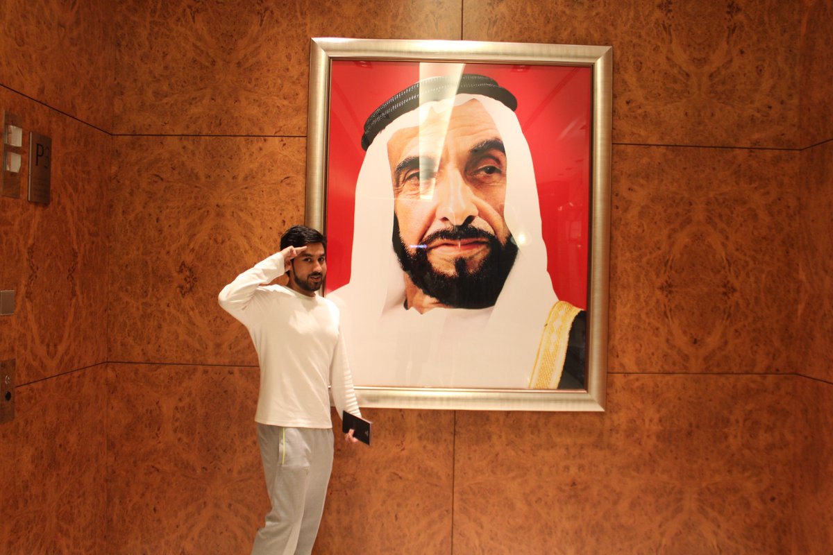 MustafaMalik20's tweet photo. late president of #UAE #niceperson #bestruler #president #etihad #towers https://t.co/146ztJmBBl