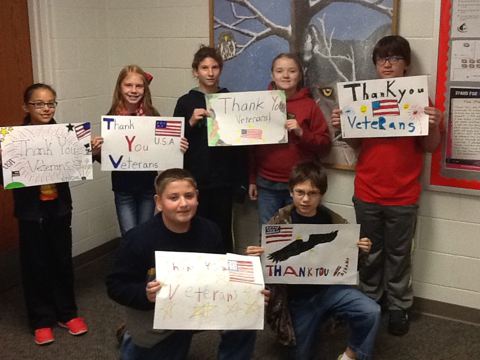 GEO_AMS210's tweet photo. @WWIImuseum @DeptVetAffairs @DeptofDefense Thank You For My Freedom! #TY4MF #aurorahuskies #NewsregisterANR https://t.co/Hj3guQkfxQ