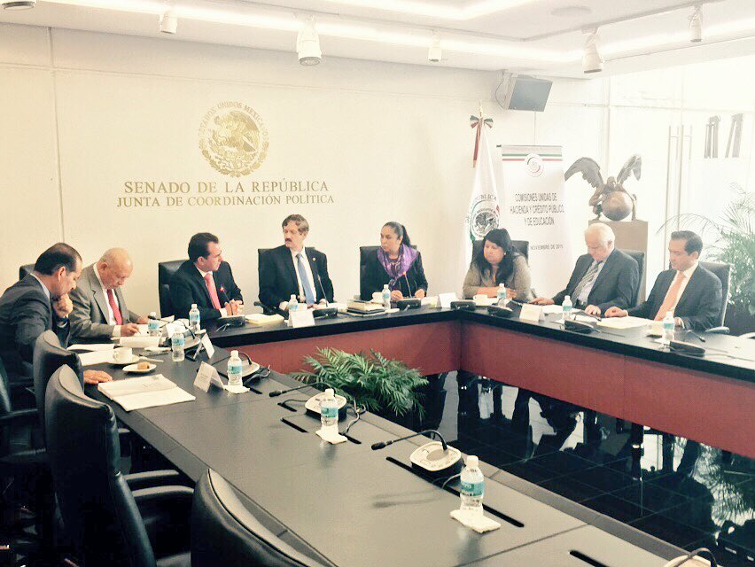 Pepe_Yunes's tweet photo. Comisiones Unidas de Hacienda y Crédito Público y de Educación, recibe en @senadomexicano a la rectora @SaraLdeG https://t.co/m47Mf4Bagp