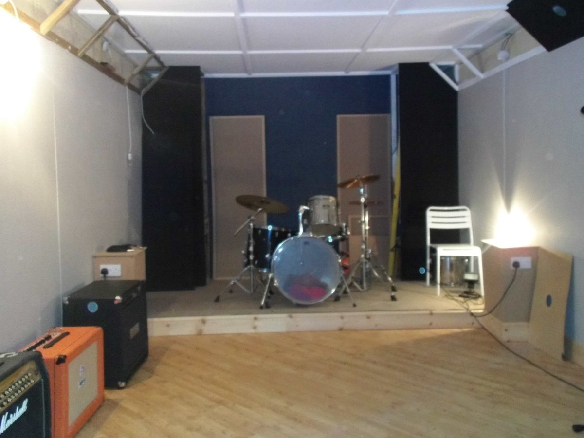 ArtOfSound2002's tweet photo. New pics on the rebuild at Sanctuary !! #studios #rehearsals #recording #Musicians https://t.co/7qpAix8W3B