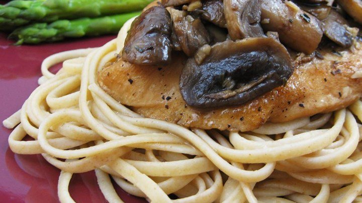 Chicken Breasts With Balsamic Vinegar And Garlic Get Recipe Here ift.tt/1lkodQs?1A0  #foodpic