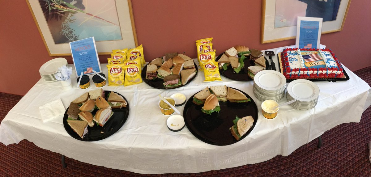 Rocelec_Jobs's tweet photo. A snapshot from the lunch we put on for our 23 veteran coworkers #EmployExcellence #HireVeterans
#VeteransDay https://t.co/m1XL02CYym