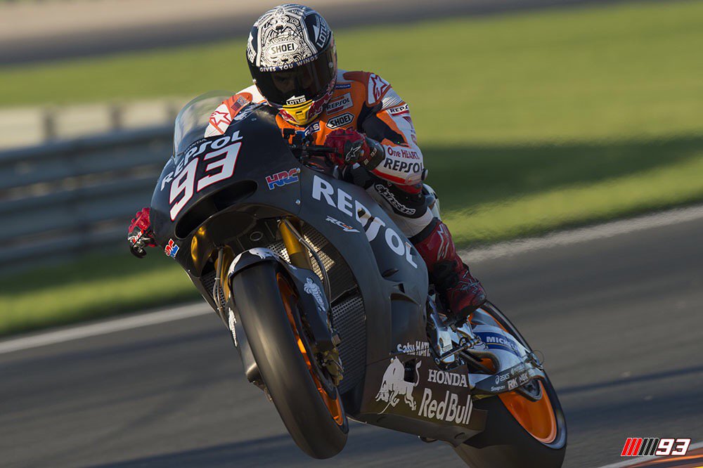 marcmarquez93's tweet photo. Terminan los primeros test de la pretemporada! / 1st pre-season test end! #2016StartsNow #WheelieWednesday https://t.co/AoOQxLmaAI
