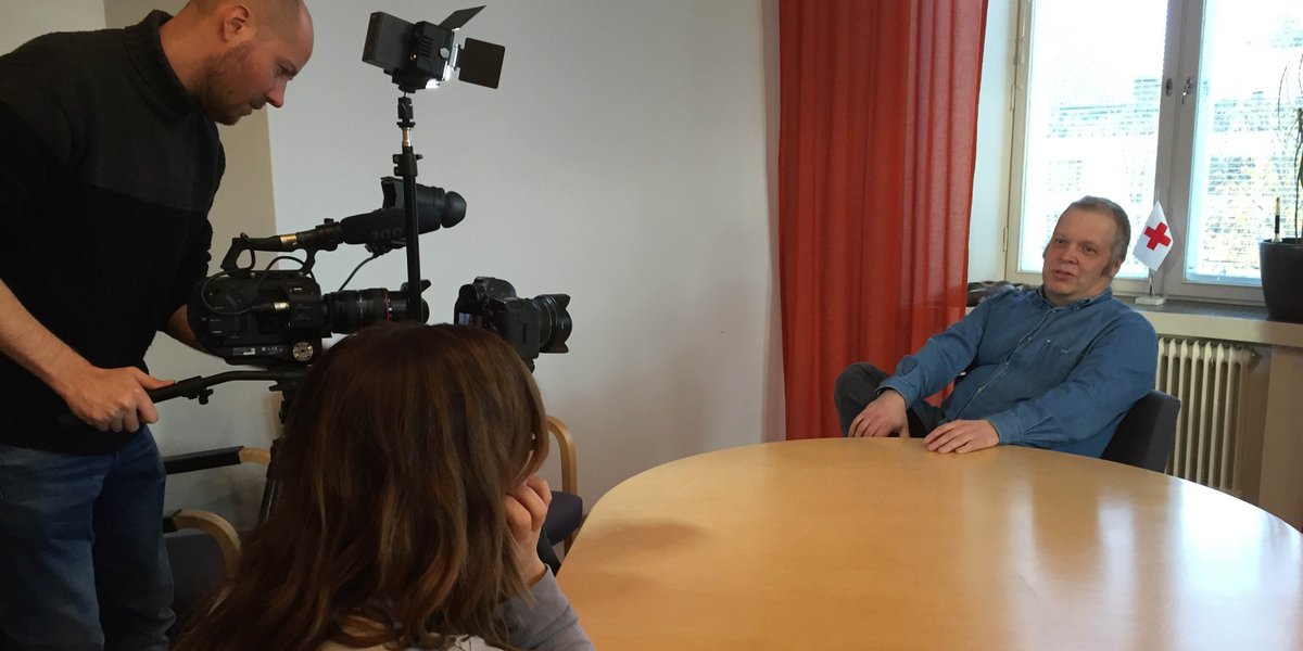 RefugeeDirect's tweet image. Watch us tonight @Maikkari 23.10 pm with @PunainenRisti bit.ly/1iUDDJm @Hybe #startup