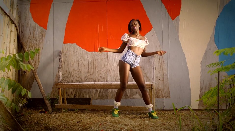 PumPumGyals's tweet photo. #SneakPeek @MysticDavis x Troy Baker music video π΄ #jamaica feat. #pumpumsocks #pumpumgyal #frillysocks https://t.co/GYm5NTgb0d