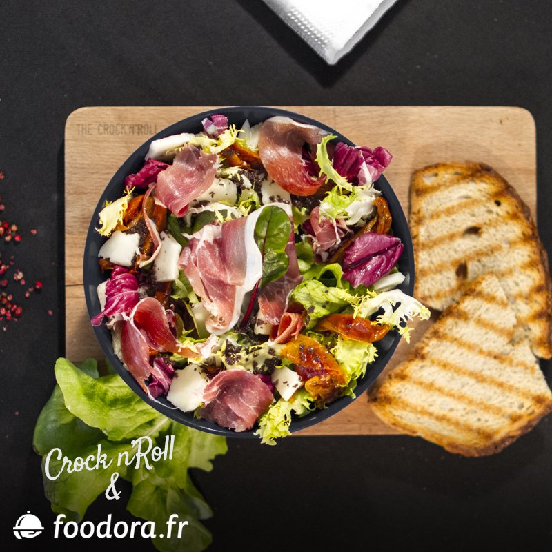 Après le sport, une bonne salade livrée chez nous ce soir >>  bit.ly/1GBkPuc #bonplan #miam