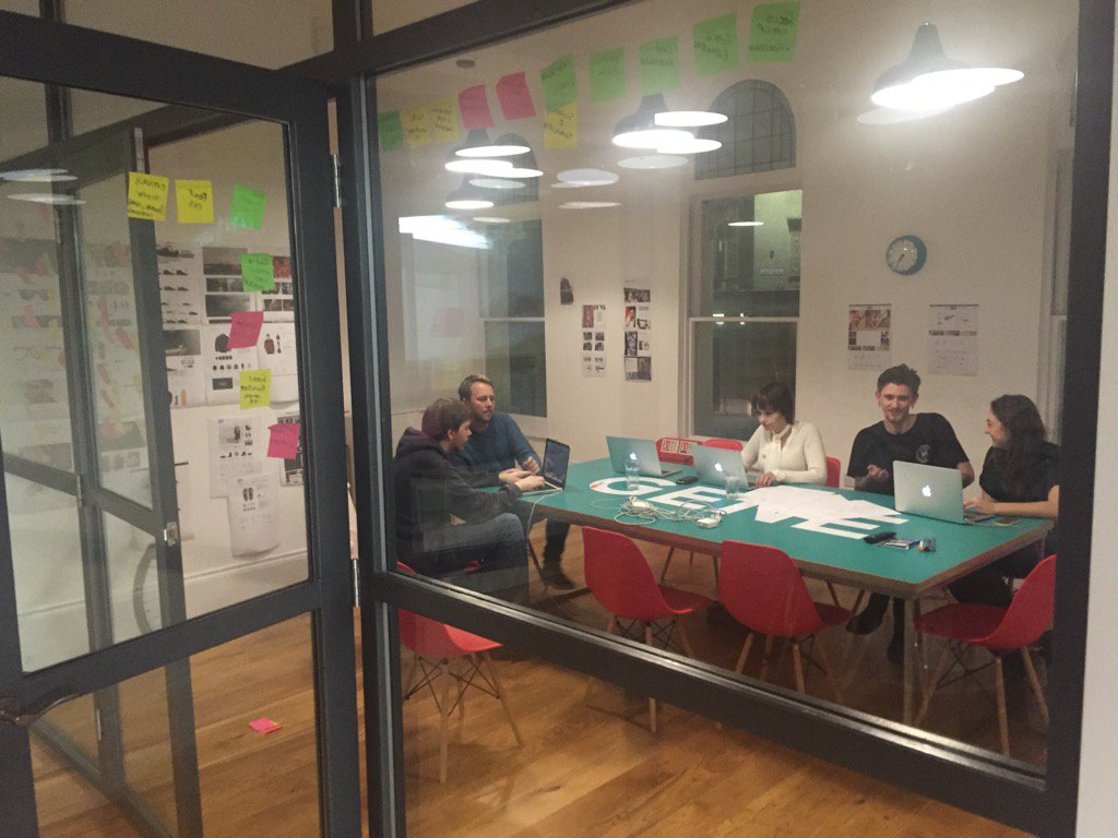 gene_commerce's tweet photo. #GeneAcademy underway. Our developers giving up their own time to mentor the next generation of coders. #proud https://t.co/dCoyqf1oJ8